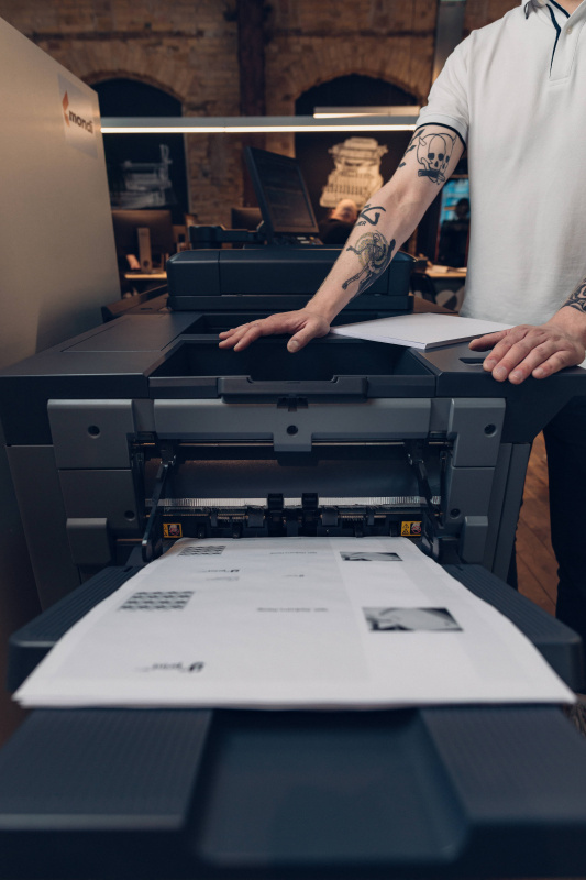 Широкоформатний друк