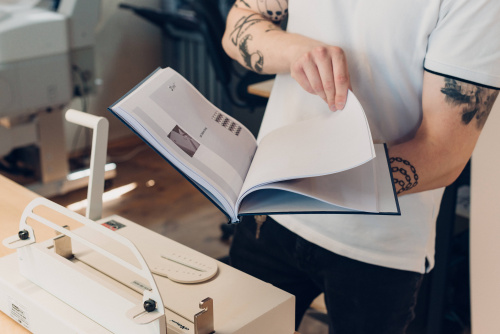 Брошюровка канальным переплетом